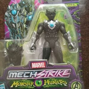 Black Panther Mechstrike monster hunter action figure